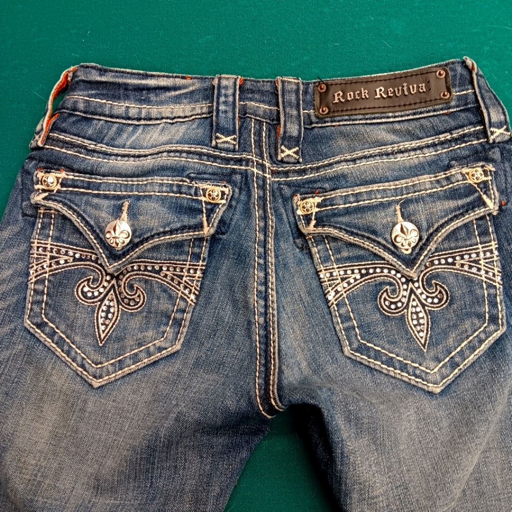 Women's rock revivals capris